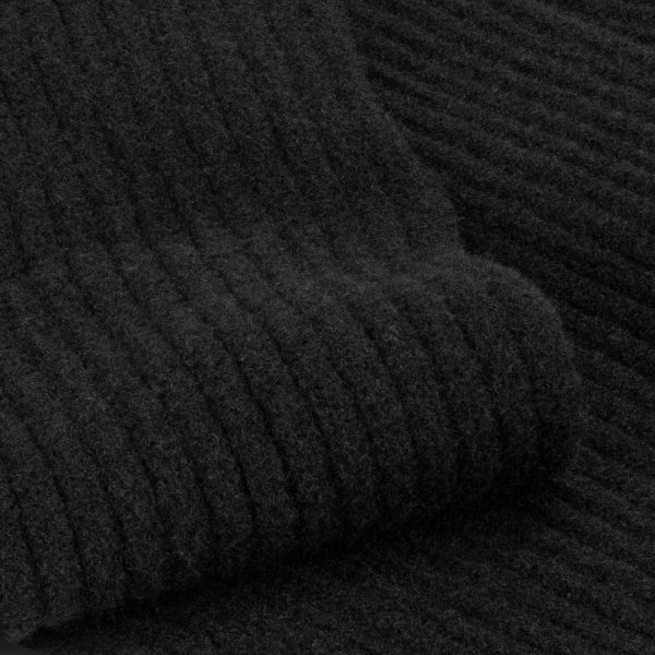 Avalanche Scarf And Beanie Set - Image 4